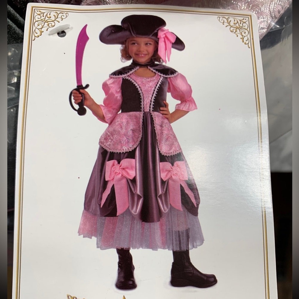 Halloween costumes kids NWOT